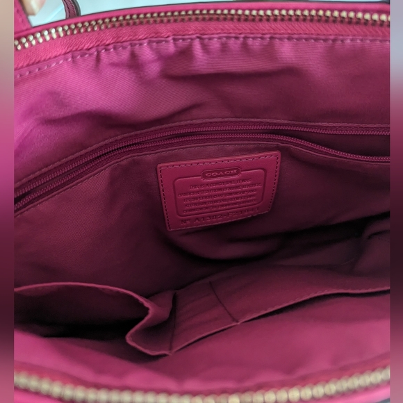 Coach Bag - Picture 3 of 4